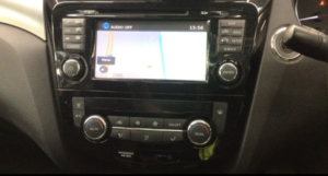2017 Nissan Qashqai 1.6 Dig-T N-Connecta in White — image 5