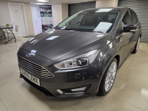 2015 Ford Focus 1.5t Ecoboost Titanium X Hatchback 5dr Petrol Manual Euro 6 (s/s) (182 Ps) in Grey — image 2
