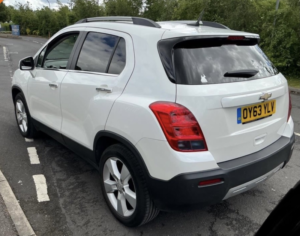 2013 Chevrolet Trax 1.4 T Lt 4x4 * Last Owner 10 Years * Half Leather * Reverse Camera * Privacy Glass * in White — image 2
