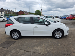 2012 Peugeot 207 Sw 1.4 8v Access in White — image 5