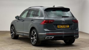 2020 Volkswagen Tiguan 1.5 Tsi R-Line in Grey — image 2
