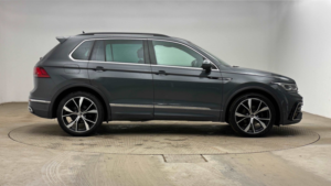 2020 Volkswagen Tiguan 1.5 Tsi R-Line in Grey — image 3