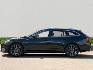 2016 Mazda Mazda6 2.2 Skyactiv-D Sport Nav Tourer 5dr Diesel Manual Euro 6 (s/s) (150 Ps) in Black — image 4