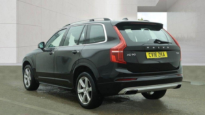 2016 Volvo Xc90 2.0h T8 Twin Engine 9.2kwh Momentum Geartronic 4WD Euro 6 (s/s) 5dr in Black — image 3