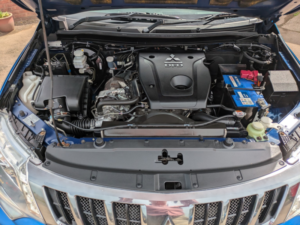 2018 Mitsubishi L200 2.4 Di-D Dc Barbarian in Blue — image 5