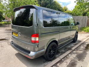 2015 Volkswagen Transporter 2.0 Bitdi T32 Highline Kombi DSG 4motion L3 H1 4dr in Grey — image 6