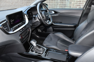 2023 Kia Proceed 1.5 T-Gdi Gt-Line S Shooting Brake 5dr Petrol Dct Euro 6 (s/s) (158 Bhp) in White — image 4