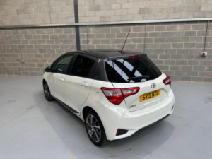 2019 Toyota Yaris 1.5 Vvt-I Y20 Euro 6 5dr in White — image 4