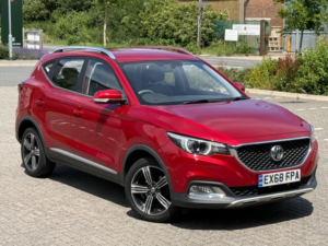 2018 MG MG Zs 1.0 T-Gdi Exclusive Auto Euro 6 5dr in Red — image 5