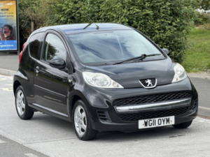 2011 Peugeot 107 1.0 12v Urban in Black — image 2