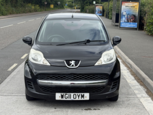 2011 Peugeot 107 1.0 12v Urban in Black — image 4