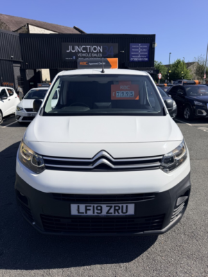 2019 Citroen Berlingo 1.6 Bluehdi 650 Enterprise M in White — image 2