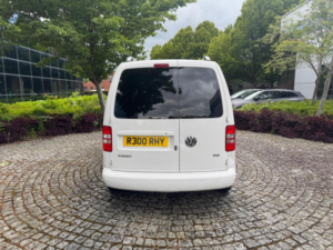 2016 Volkswagen Caddy 1.6 Tdi C20 Startline L1 H1 4dr in White — image 5