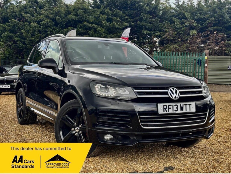 2013 Volkswagen Touareg 3.0 Tdi V6 Bluemotion Tech R-Line Tiptronic 4WD Euro 5 (s/s) 5dr in Black — image 1
