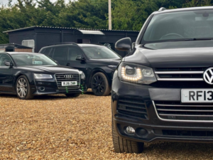 2013 Volkswagen Touareg 3.0 Tdi V6 Bluemotion Tech R-Line Tiptronic 4WD Euro 5 (s/s) 5dr in Black — image 6