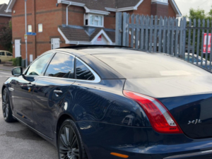 2011 Jaguar Xj 3.0d V6 Portfolio Auto Euro 5 4dr (lwb) in Blue — image 4
