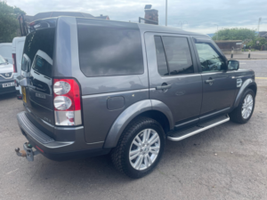 2013 Land Rover Discovery 4 3.0 Sd V6 SUV 5dr Diesel Auto 4x4 in Grey — image 4