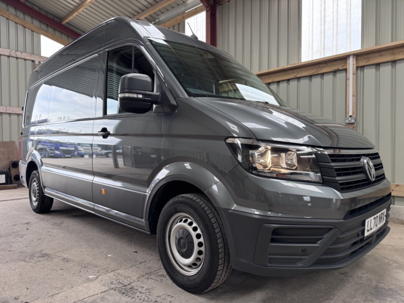2020 Volkswagen Crafter Trendline Auto 177 Bhp. Fwvsh. Heated Seats. Carplay. Ac. Grey Metallic £505.72 Per Month in Grey — image 1