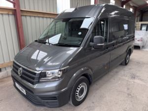 2020 Volkswagen Crafter Trendline Auto 177 Bhp. Fwvsh. Heated Seats. Carplay. Ac. Grey Metallic £505.72 Per Month in Grey — image 4