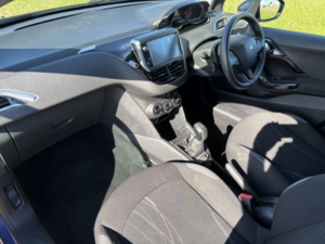 2013 Peugeot 208 1.0 Vti Active in Blue — image 2
