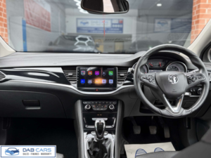 2015 Vauxhall Astra 1.6 Astra Elite Nav Cdti S/s 5dr in Silver — image 5