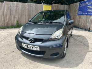 2011 Toyota Aygo 1.0 Vvt-I Go Euro 5 5dr in Grey — image 2