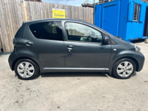 2011 Toyota Aygo 1.0 Vvt-I Go Euro 5 5dr in Grey — image 6