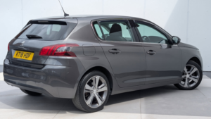 2018 Peugeot 308 1.2 Puretech Gpf Allure Hatchback 5dr Petrol Manual Euro 6 (s/s) (110 Ps) in Grey — image 5