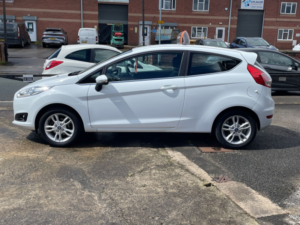 2015 Ford Fiesta 1.25 Zetec Hatchback 3dr Petrol Manual Euro 6 (82 Ps) in White — image 6