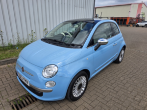 2013 Fiat 500 1.2 Lounge in Blue — image 5