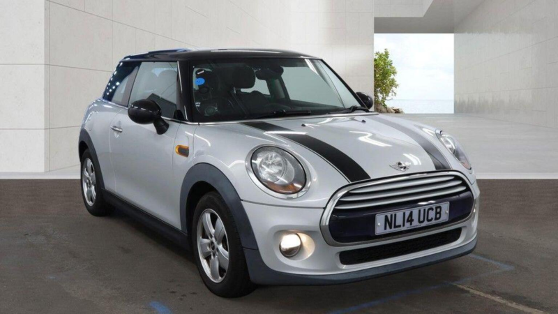 2014 MINI Hatch 1.5 Cooper D Euro 6 (s/s) 3dr in Silver — image 1