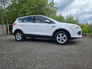 2015 Ford Kuga 2.0 Tdci Zetec in White — image 3