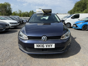 2016 Volkswagen Golf 1.6 Tdi Bluemotion Tech Match Edition in Blue — image 2