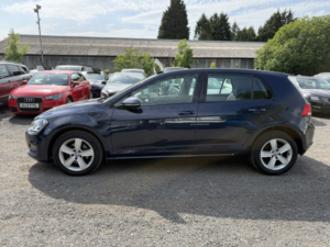 2016 Volkswagen Golf 1.6 Tdi Bluemotion Tech Match Edition in Blue — image 5