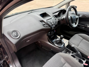 2015 Ford Fiesta 1.25 Zetec Euro 6 3dr in Black — image 6