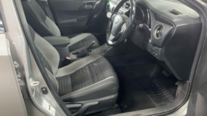 2018 Toyota Auris 1.8 Vvt-H Icon Tech Touring Sports CVT Euro 6 (s/s) 5dr in Grey — image 3