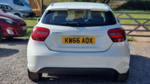 2017 Mercedes-Benz A Class 1.5 A180d Se (executive) Euro 6 (s/s) 5dr in White — image 5
