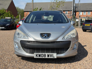 2008 Peugeot 308 1.6 Thp Se 5dr in Silver — image 2