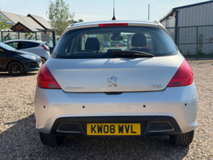 2008 Peugeot 308 1.6 Thp Se 5dr in Silver — image 6