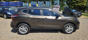 2015 Nissan Qashqai 1.5 Dci Acenta in Beige — image 2