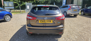 2015 Nissan Qashqai 1.5 Dci Acenta in Beige — image 4