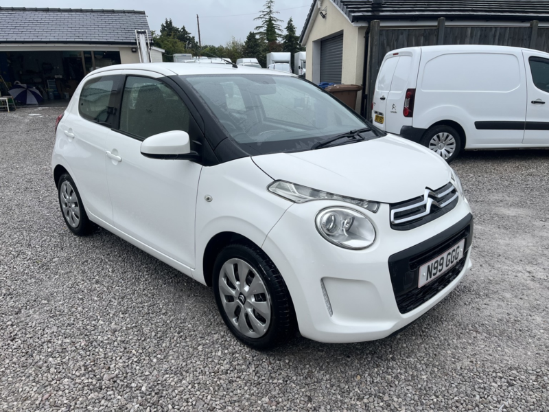 2014 Citroen C1 1.0 Vti Feel in White — image 1