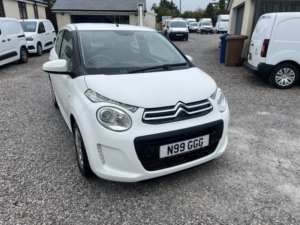 2014 Citroen C1 1.0 Vti Feel in White — image 2
