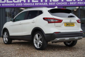 2019 Nissan Qashqai 1.3 Dig-T N-Motion Euro 6 (s/s) 5dr in White — image 2