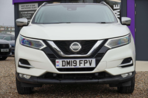 2019 Nissan Qashqai 1.3 Dig-T N-Motion Euro 6 (s/s) 5dr in White — image 5