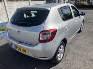2016 Dacia Sandero 1.5 Laureate Dci 90 in Silver — image 2