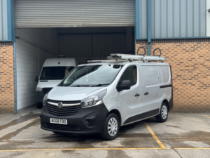 2018 Vauxhall Vivaro 1.6 Cdti 2700 L1 H1 Swb Euro 6 (s/s) 5dr in Silver — image 2