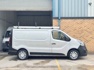 2018 Vauxhall Vivaro 1.6 Cdti 2700 L1 H1 Swb Euro 6 (s/s) 5dr in Silver — image 4
