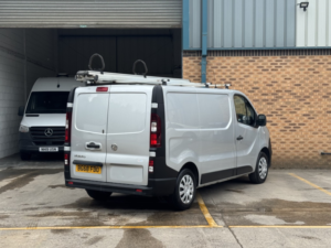 2018 Vauxhall Vivaro 1.6 Cdti 2700 L1 H1 Swb Euro 6 (s/s) 5dr in Silver — image 6