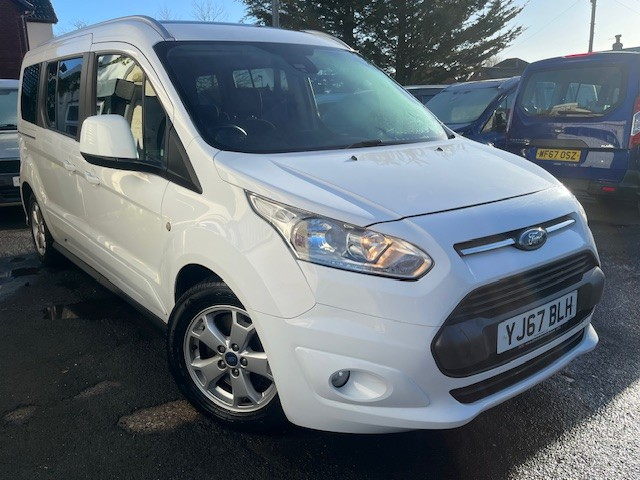 2018 Ford Grand Tourneo Connect 1.5 Tdci Titanium in White — image 1